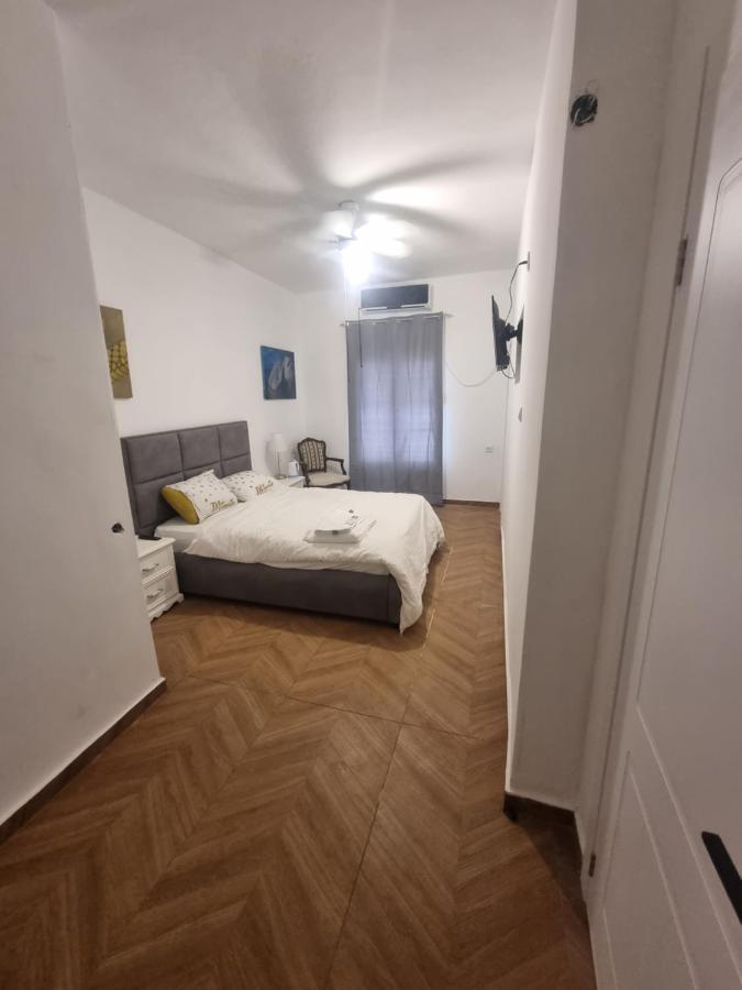 הברון Baron Apartman Risón Lecijón Kültér fotó